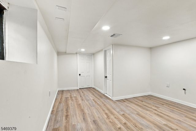 98 Vermont Ave, Newark City, NJ 07106