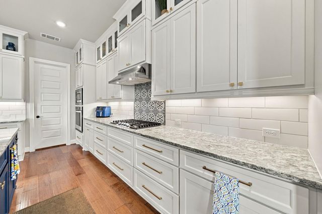 10511 Harvest Oak Court, Missouri City, TX 77459