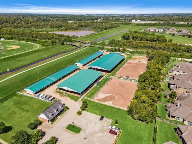 10511 Harvest Oak Court, Missouri City, TX 77459