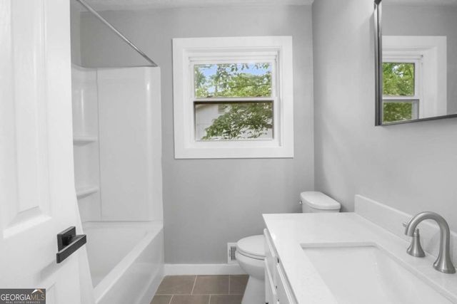 3877 Canterbury Wak, Douglasville, GA 30135