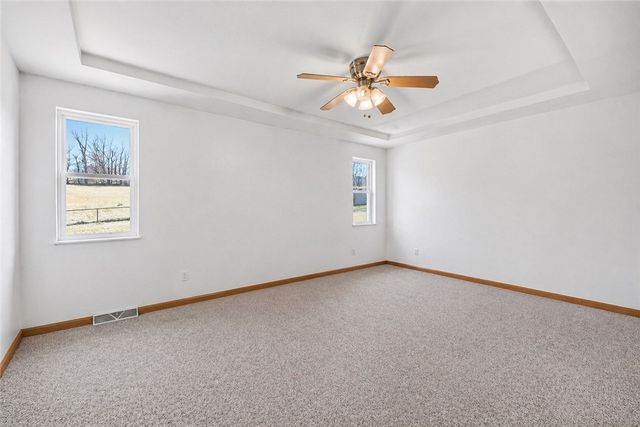 1319 Deerfield Ln, W Leechburg, PA 15656