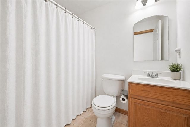 1319 Deerfield Ln, W Leechburg, PA 15656