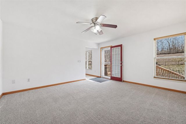 1319 Deerfield Ln, W Leechburg, PA 15656
