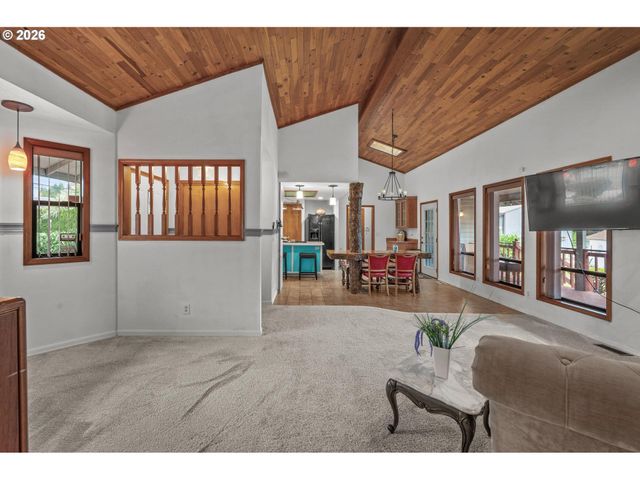 1050 Nw JACKSON St, Hillsboro, OR 97124