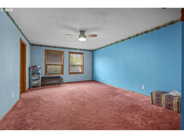 1050 Nw JACKSON St, Hillsboro, OR 97124