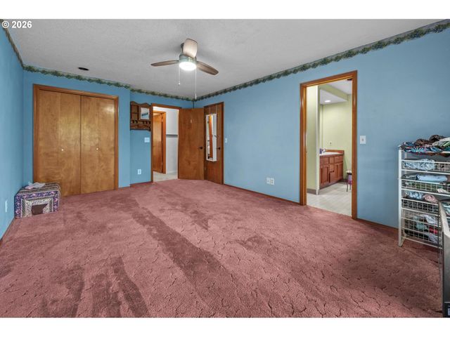 1050 Nw JACKSON St, Hillsboro, OR 97124