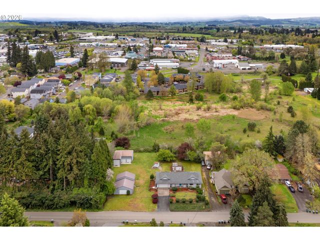 1050 Nw JACKSON St, Hillsboro, OR 97124
