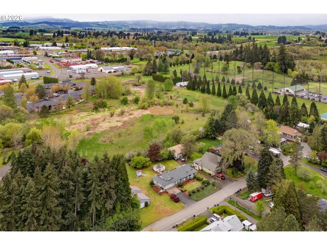 1050 Nw JACKSON St, Hillsboro, OR 97124