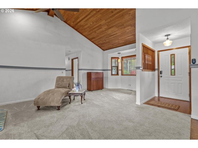 1050 Nw JACKSON St, Hillsboro, OR 97124