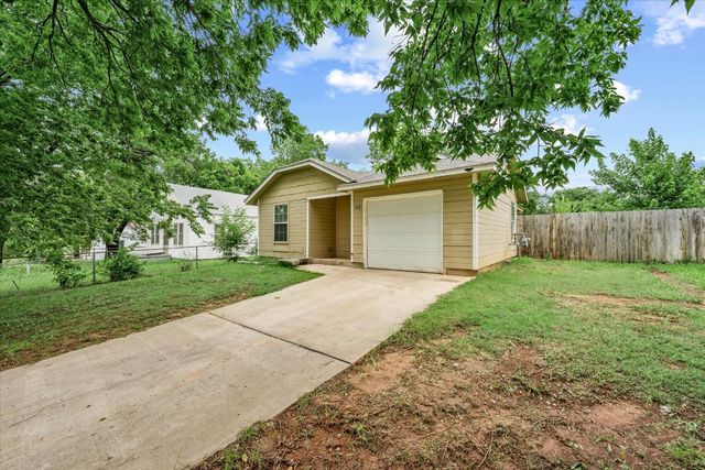 524 E Grant Avenue, Guthrie, OK 73044