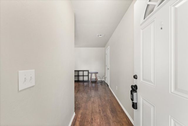 524 E Grant Avenue, Guthrie, OK 73044