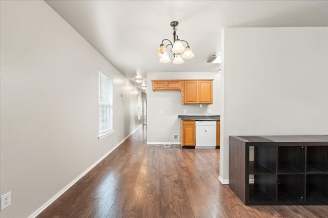 524 E Grant Avenue, Guthrie, OK 73044