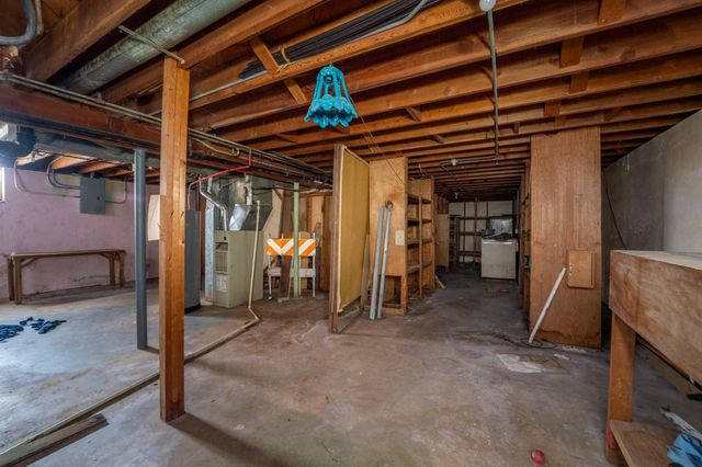 2456 S Fergeson Avenue, Springfield, MO 65807