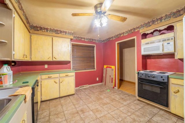 2456 S Fergeson Avenue, Springfield, MO 65807