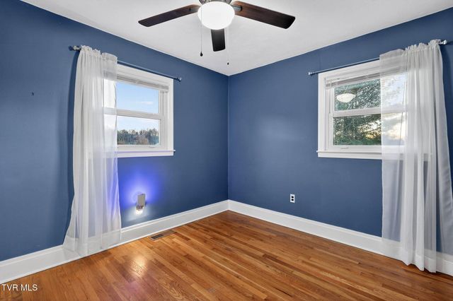 241 Crockett Street, Bluff City, TN 37618