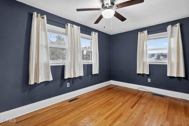 241 Crockett Street, Bluff City, TN 37618