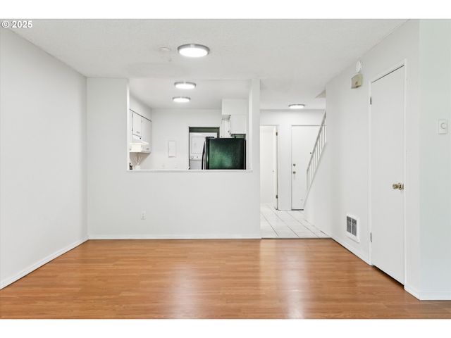 23882 Ne TREEHILL Dr, Wood Village, OR 97060