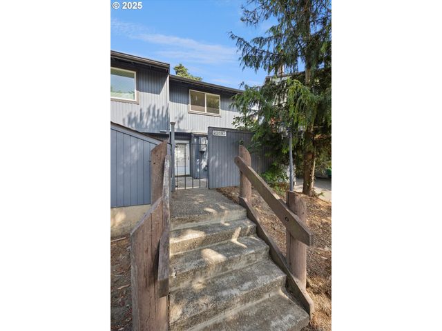 23882 Ne TREEHILL Dr, Wood Village, OR 97060