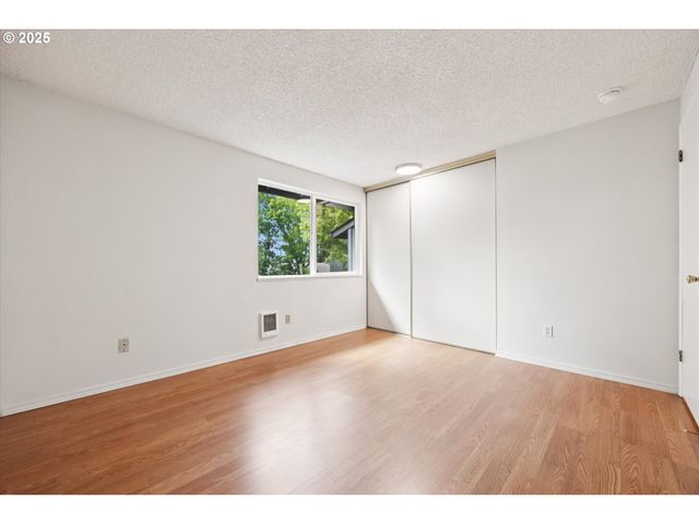 23882 Ne TREEHILL Dr, Wood Village, OR 97060