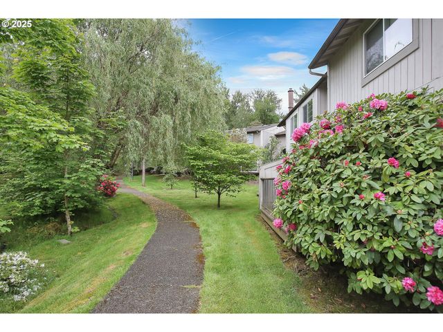 23882 Ne TREEHILL Dr, Wood Village, OR 97060