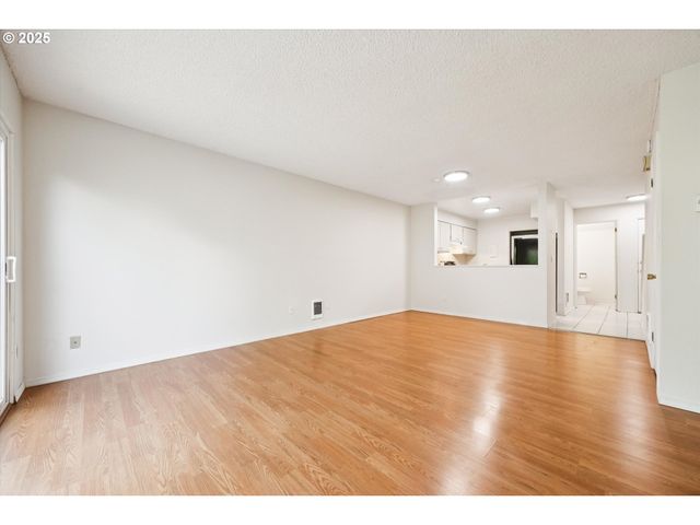 23882 Ne TREEHILL Dr, Wood Village, OR 97060