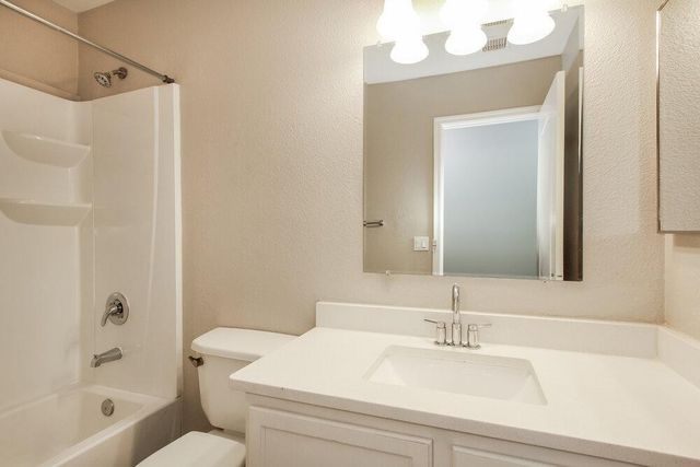 8113 W Pima Street, Phoenix, AZ 85043