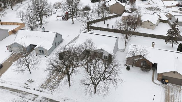 7314 Wood Meadows Lane, Fort Wayne, IN 46835