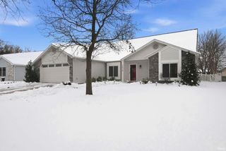 7314 Wood Meadows Lane, Fort Wayne, IN 46835
