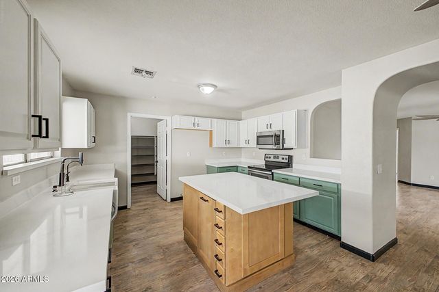 16550 N Naegel Drive, Surprise, AZ 85374