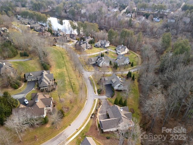 123 Orvis Stone Circle, Biltmore Lake, NC 28715