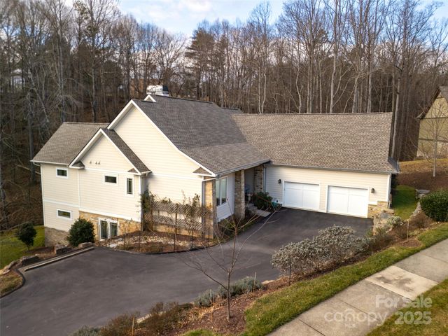123 Orvis Stone Circle, Biltmore Lake, NC 28715