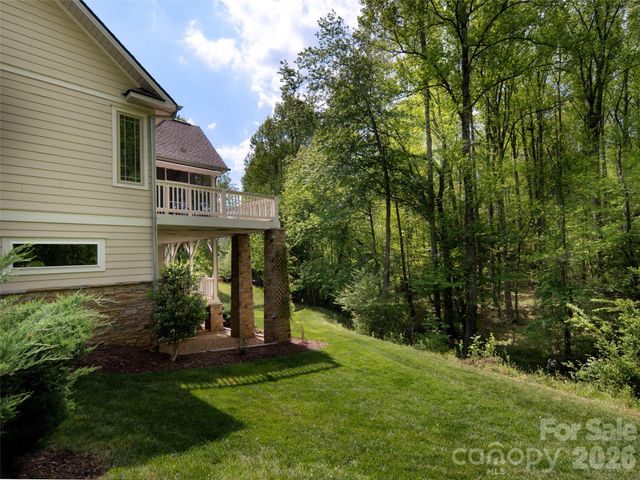 123 Orvis Stone Circle, Biltmore Lake, NC 28715
