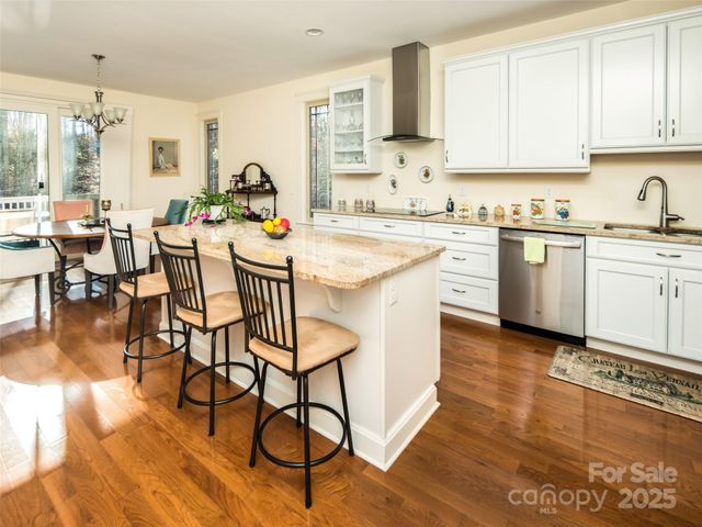 123 Orvis Stone Circle, Biltmore Lake, NC 28715