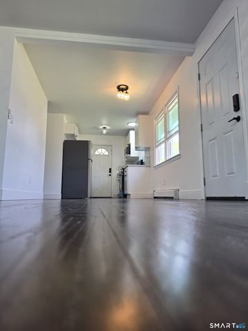 6 Devens Street, New Britain, CT 06051