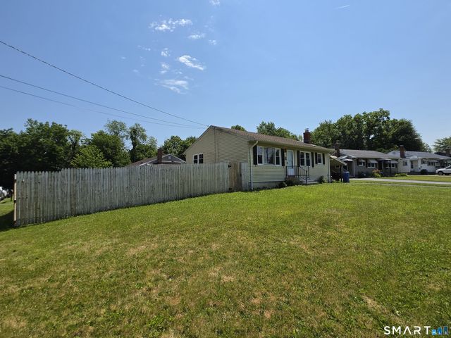 6 Devens Street, New Britain, CT 06051