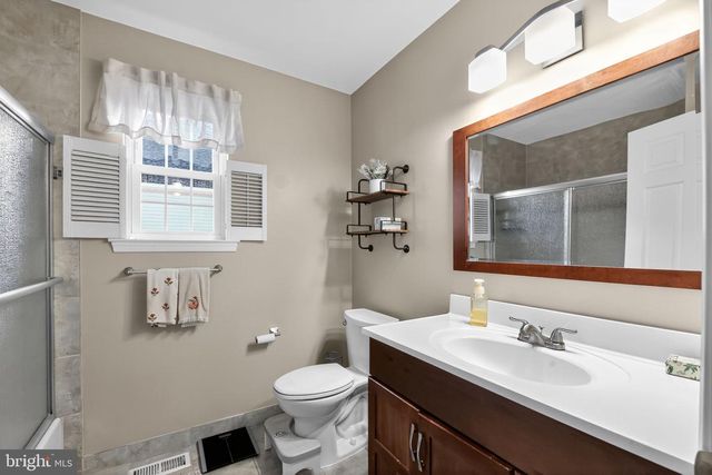 109 COVERED BRIDGE CT, Sewell, NJ 08080