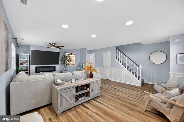 109 COVERED BRIDGE CT, Sewell, NJ 08080