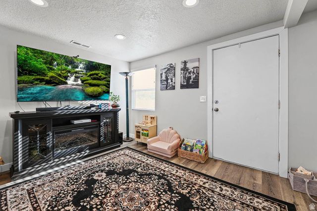 453 E 400 N, Tooele, UT 84074