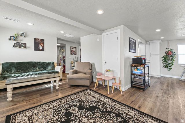 453 E 400 N, Tooele, UT 84074