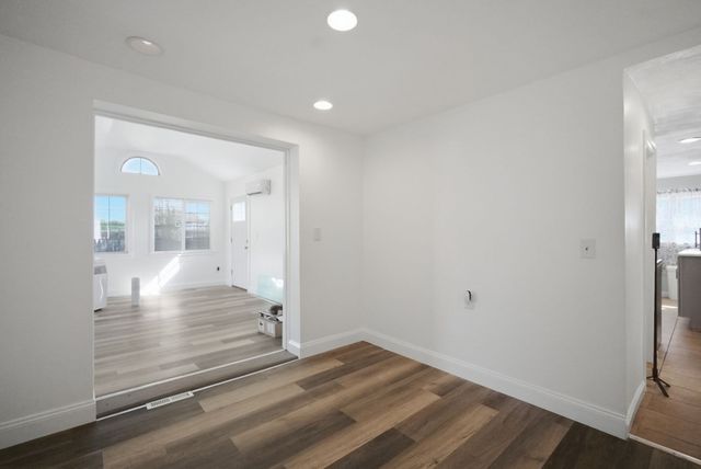 150 Lawndale St, Chicopee, MA 01013