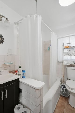 150 Lawndale St, Chicopee, MA 01013