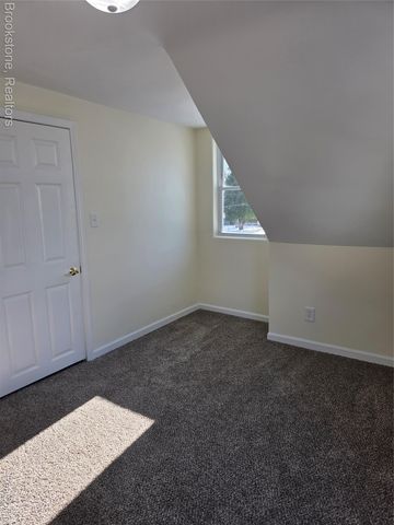 1095 Pine Street, Genesee Charter Township, MI 48458