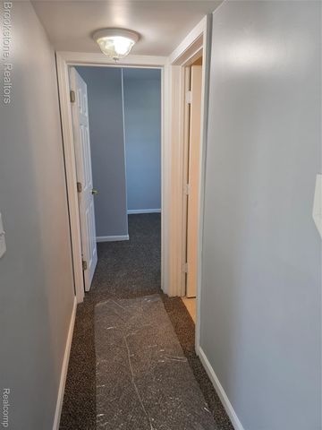 1095 Pine Street, Genesee Charter Township, MI 48458