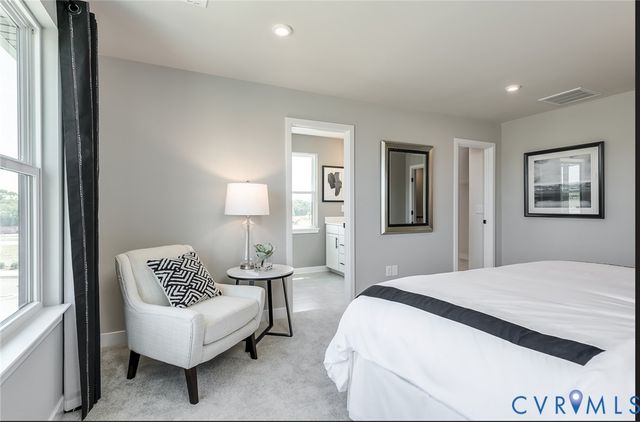 6342 Diamond Dove Dr, Chester, VA 23831