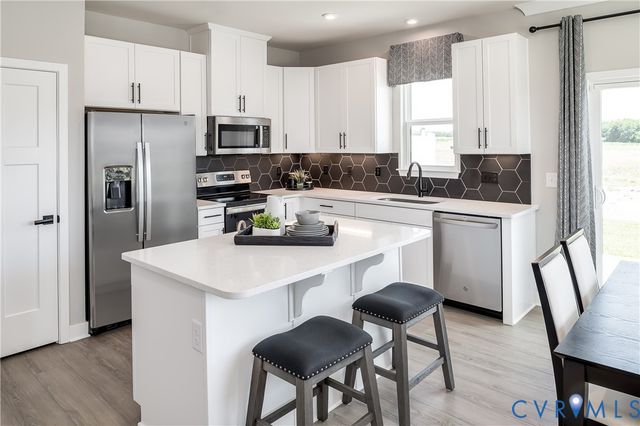 6342 Diamond Dove Dr, Chester, VA 23831
