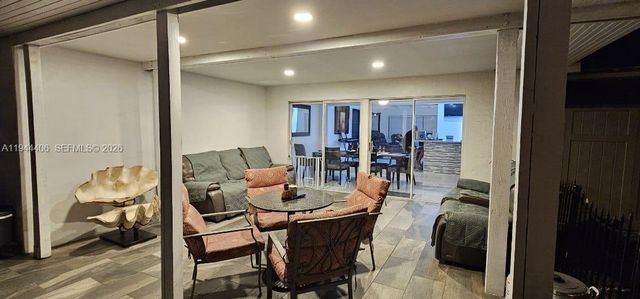 2531 Whale Harbor Ln, Fort Lauderdale, FL 33312