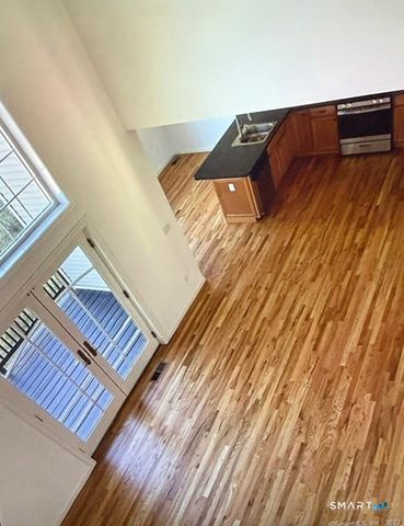 40 Corinthian Avenue, Stratford, CT 06615