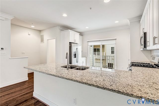 5402 Libbie Mill West Blvd, Henrico, VA 23230