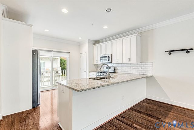 5402 Libbie Mill West Blvd, Henrico, VA 23230