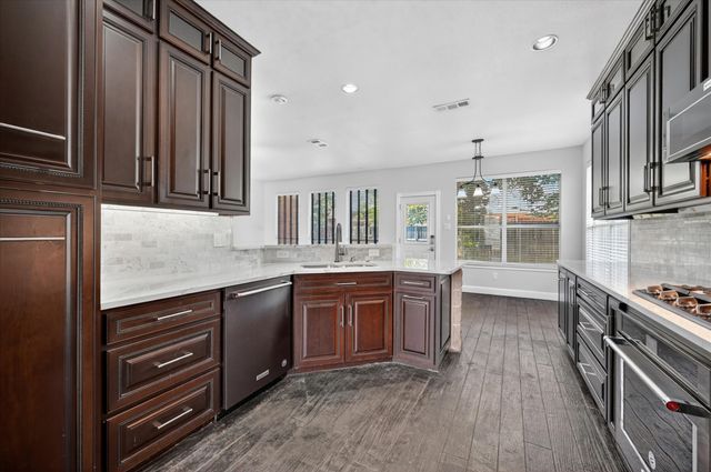 12709 Sweet Bay Drive, Fort Worth, TX 76040